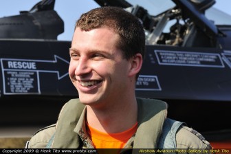 RNLAF F-16 Solo Display Team - the Netherlands 2009
 Hero